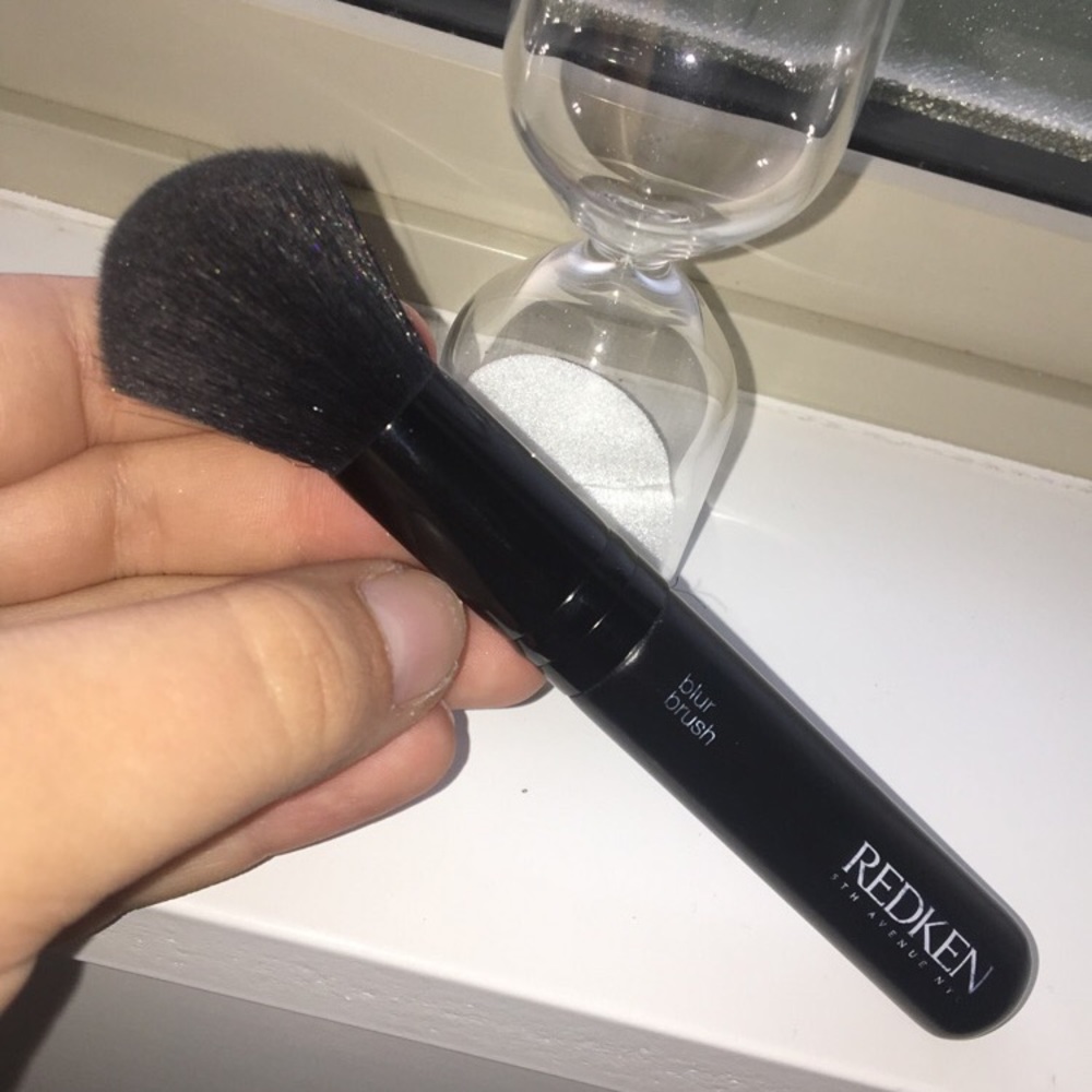 Redken faux hair brush